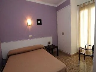 Miranda Hostel *